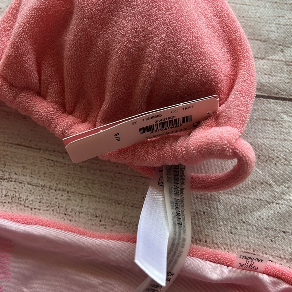 Pink bikini - Picture 3 of 4